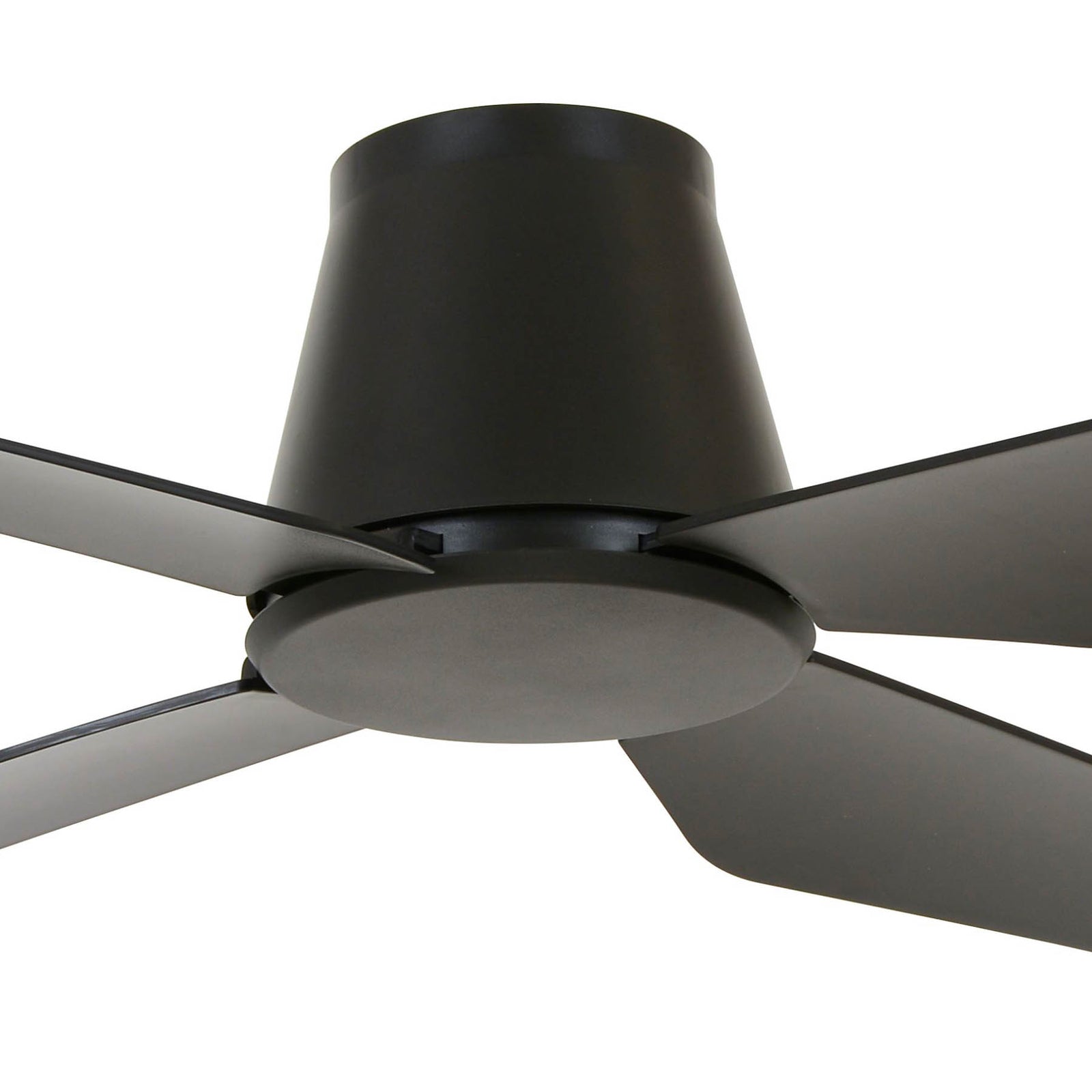 Detalj av veggbryter på Takvifte Aria CTC svart