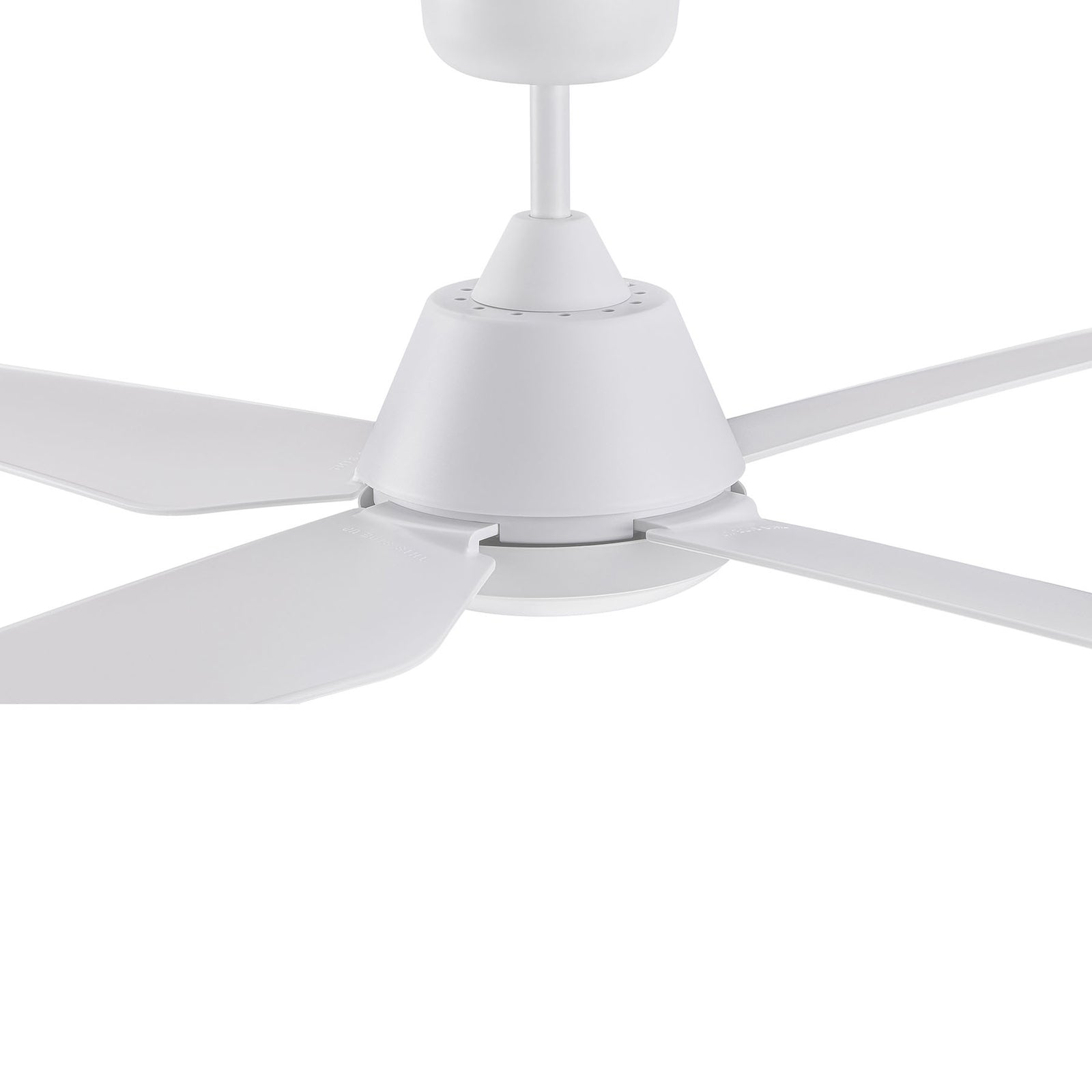 Montert Takvifte Aria med LED-lys og fjernkontroll Ø122 cm hvit i rom