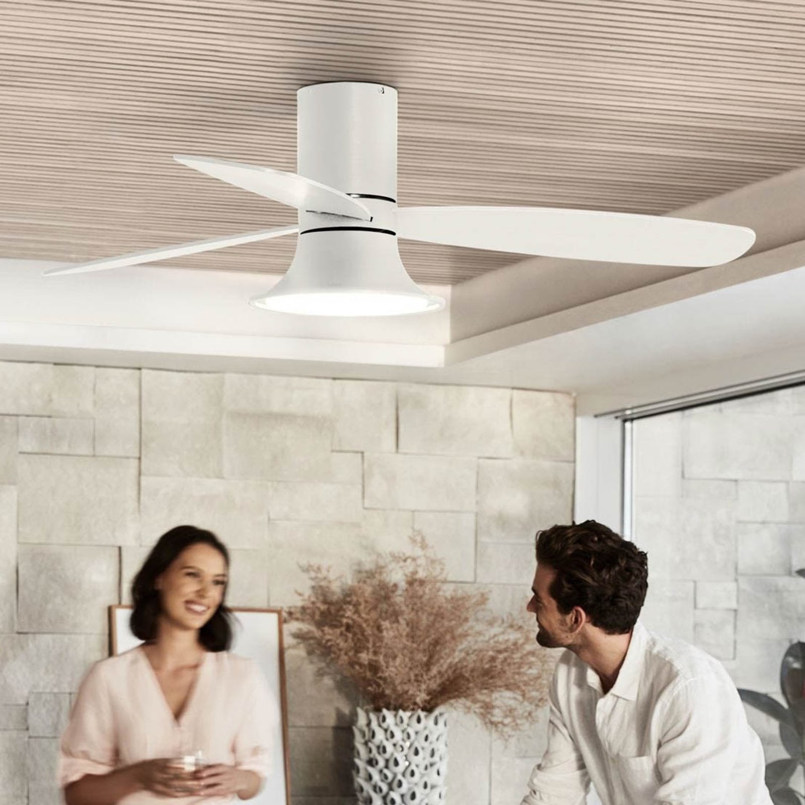 Takvifte Flusso LED dimbar med fjernkontroll Ø132 cm hvit forfra
