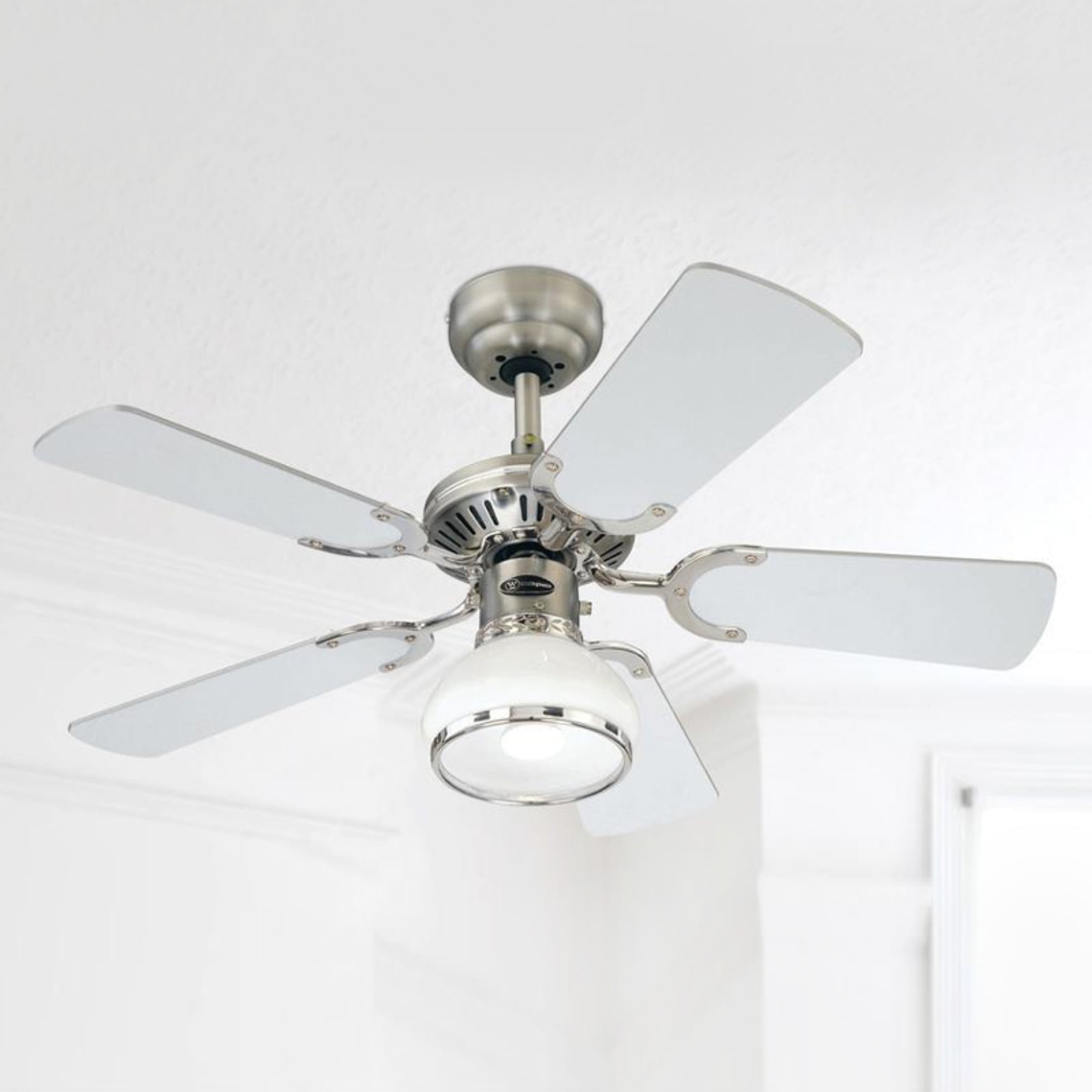 Montert takvifte Princess Radiance II med lys Ø90 cm krom i rom