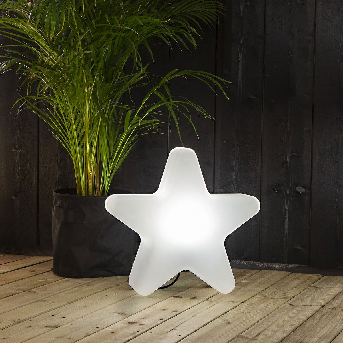 Terrasselampe stjerneformet hvit plast 50 cm IP65 STAR TRADING kabel og bryter