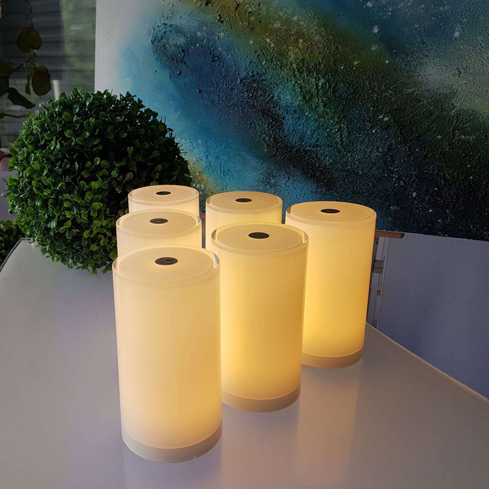 Trådløs bordlampe Tub appstyrt RGBW dimbar IP44 lysdetalj