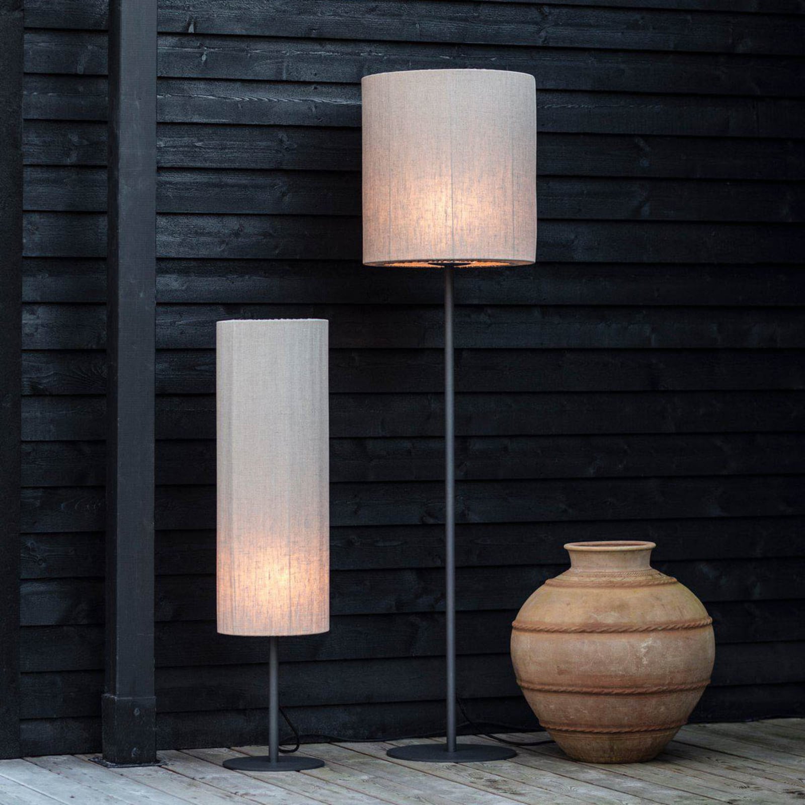 Utendørs gulvlampe Agnar tekstil beige/mørkegrå bakside