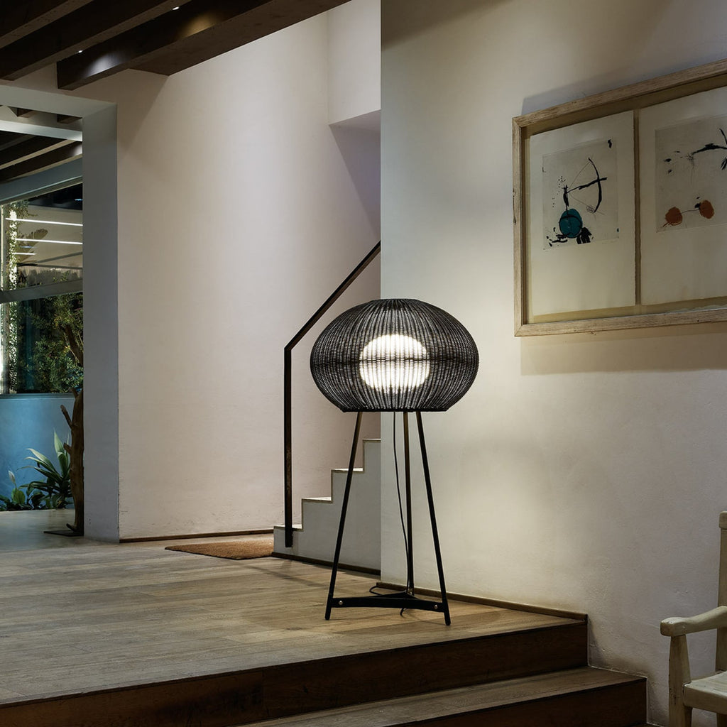 Utendørs gulvlampe Garota P/02 brun detalj av skjerm