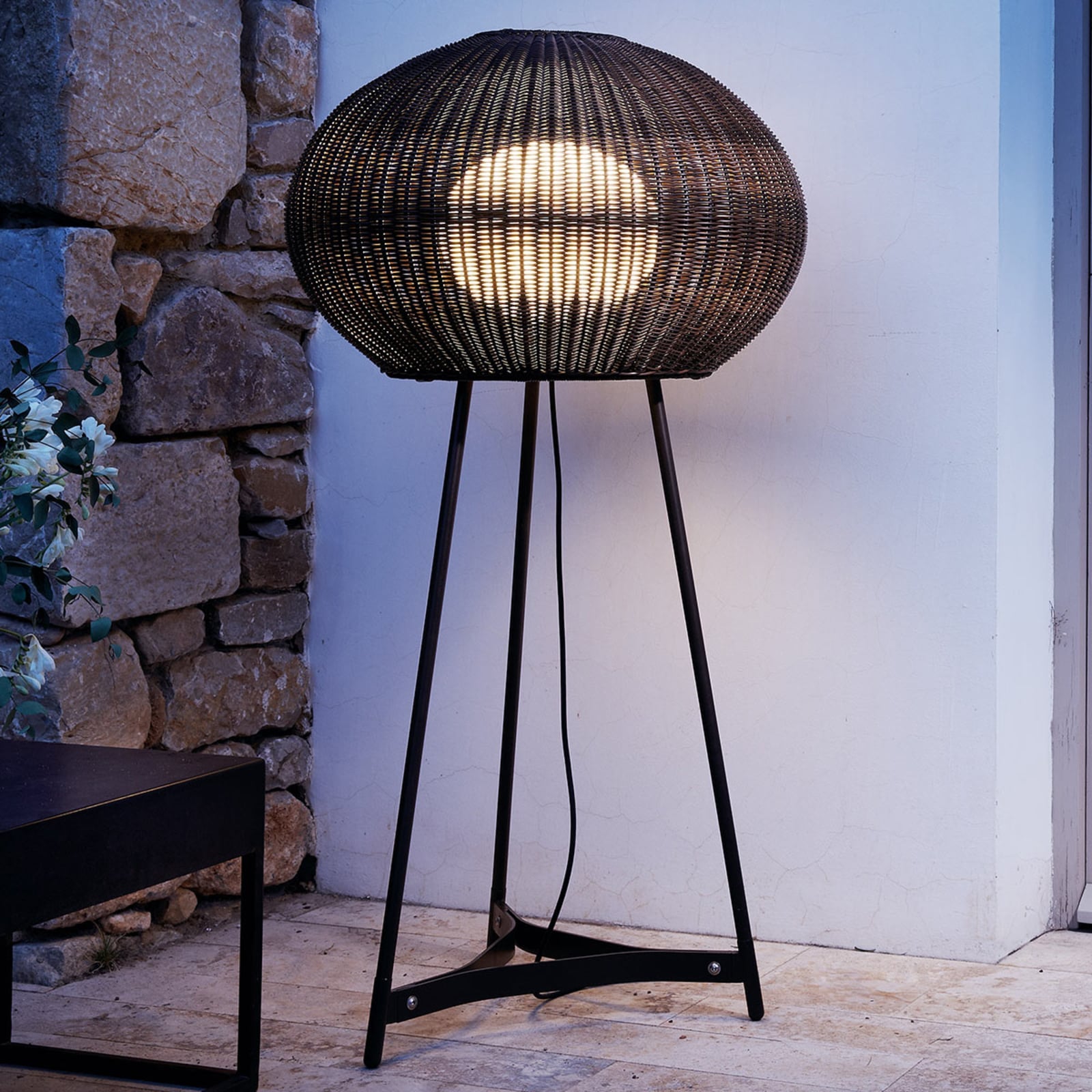 Utendørs gulvlampe Garota P/02 brun forfra