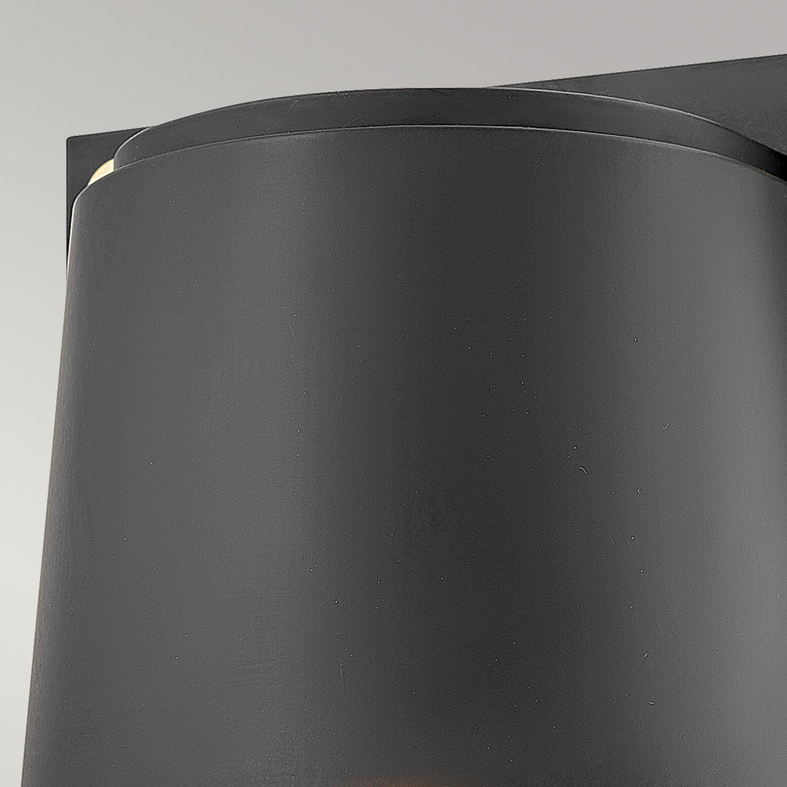 Sideprofil av Scout utevegglampe svart GU10 dimbar