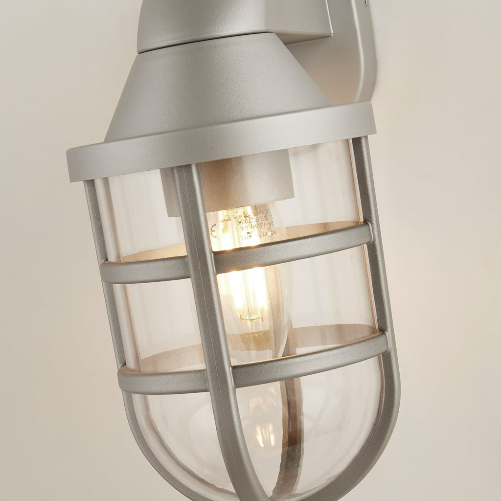 Nærbilde av Utevegglampe X Seaside burform sølv