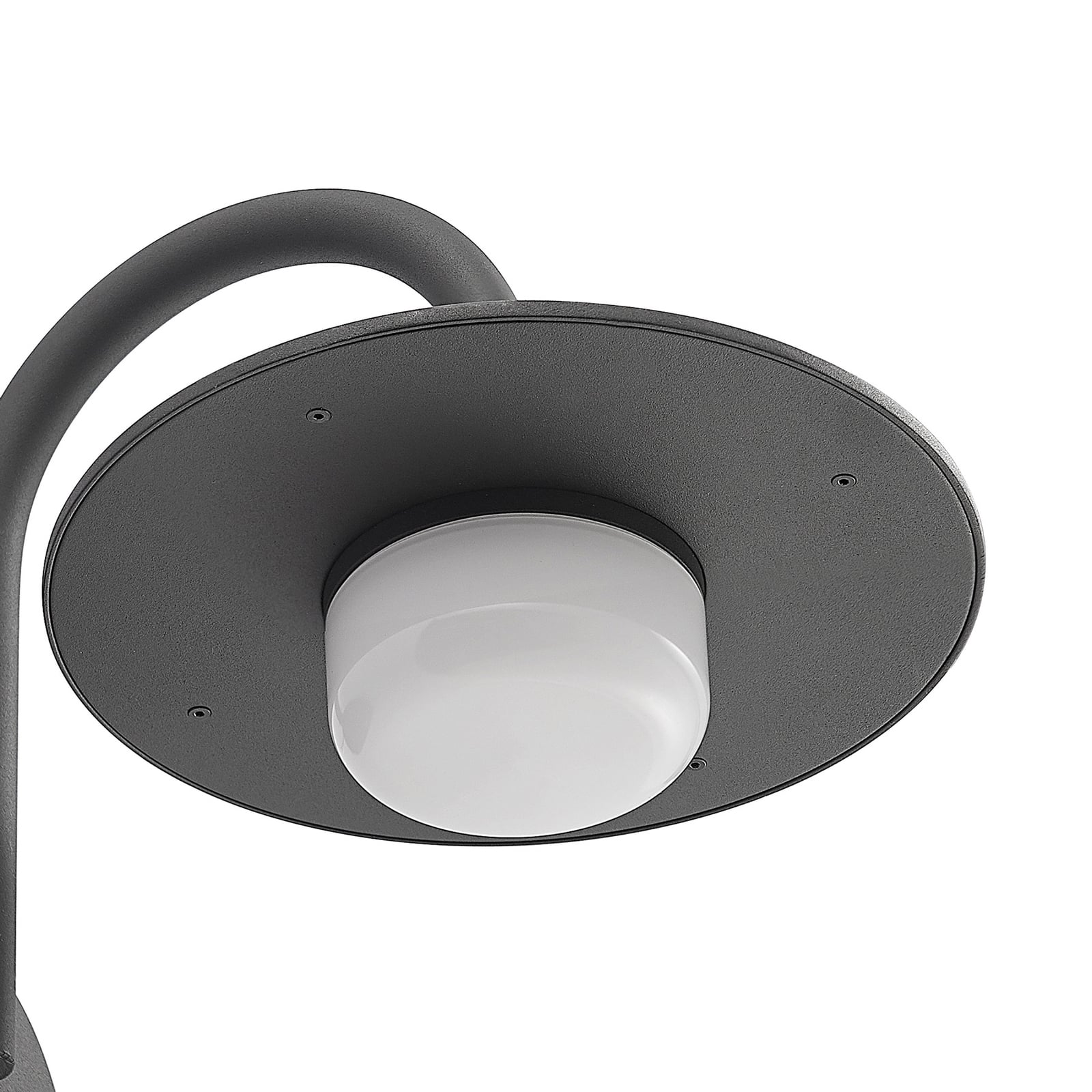 Utevegglampe Zamalino med lys i mørke