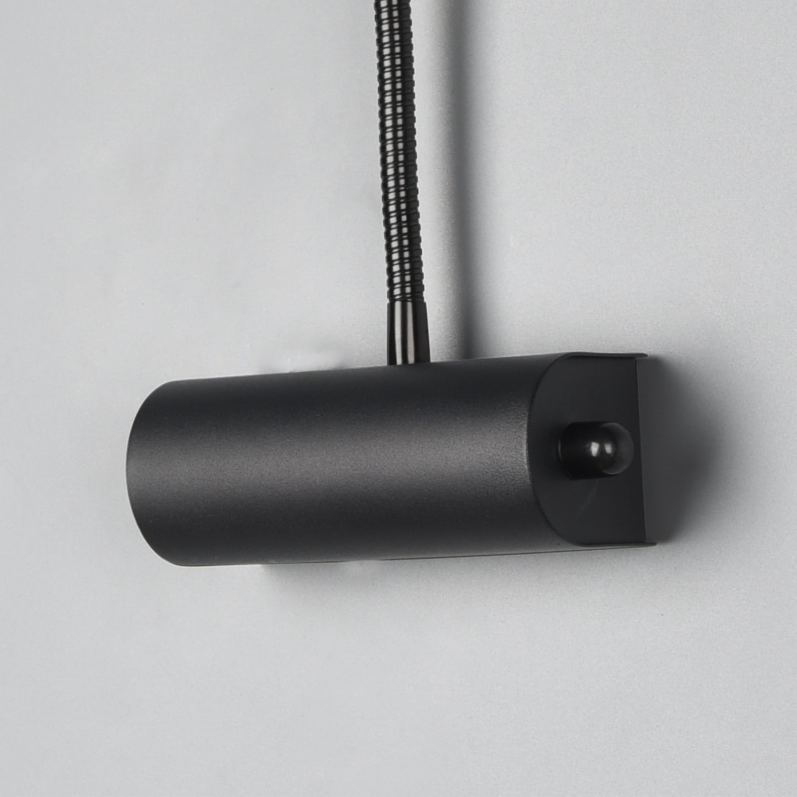 Vegglampe Curtis med fleksarm dimbar svart matt 4W montert på vegg