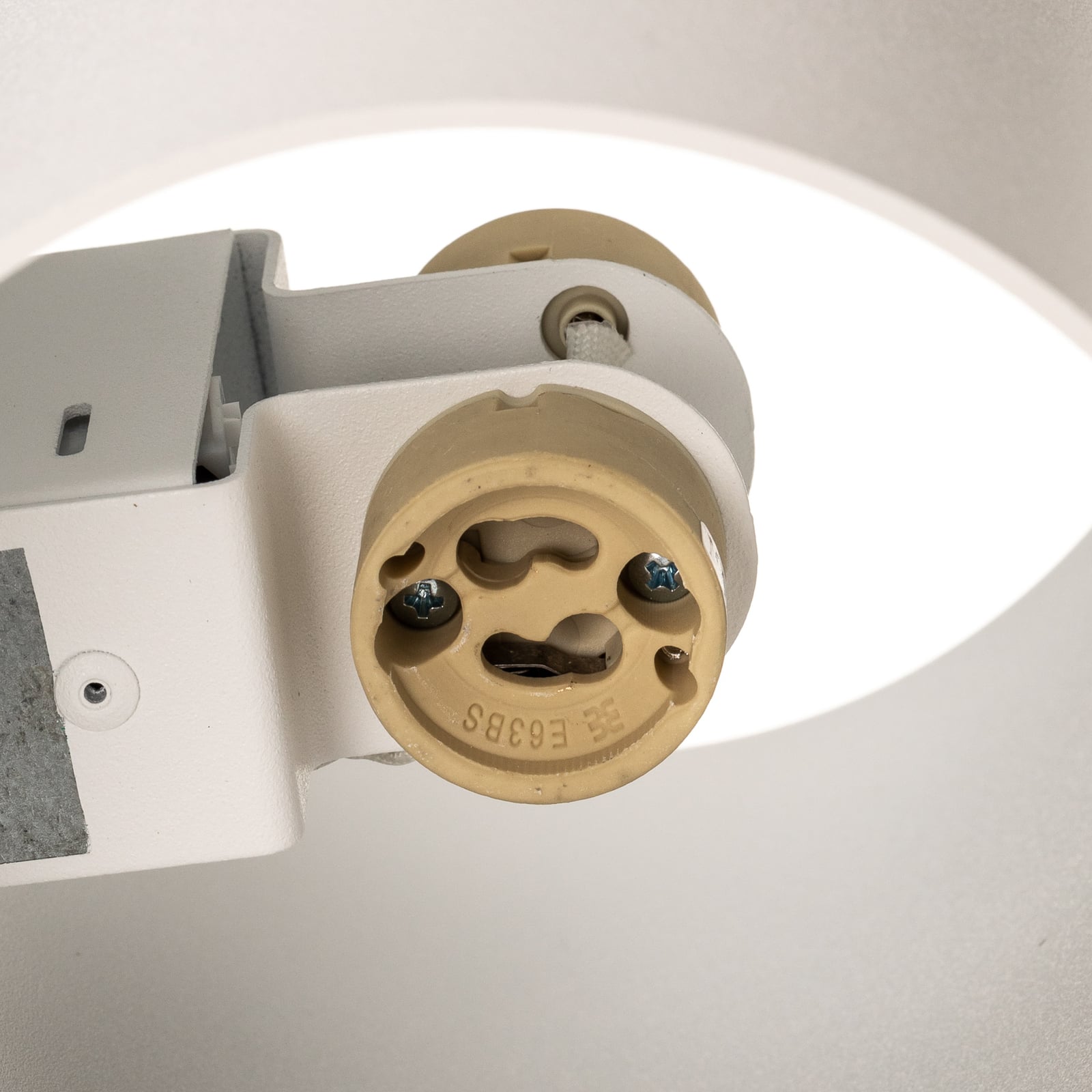 Vegglampe Eye hvit stål GU10 2-lys dimbar med lys på