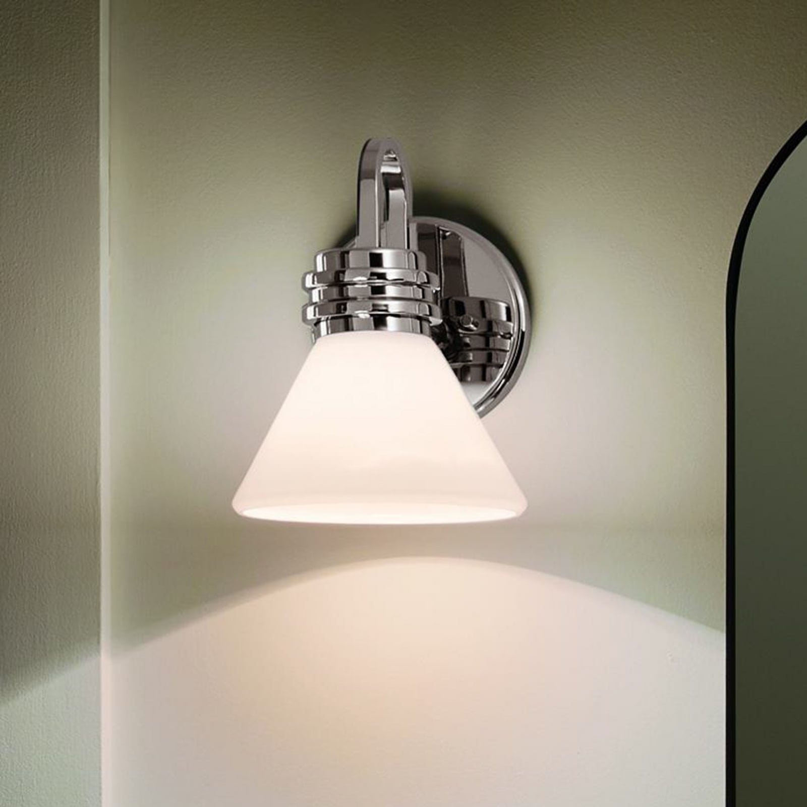 Vegglampe Farum 1 krom opalglass G9 dimbar IP44 forfra