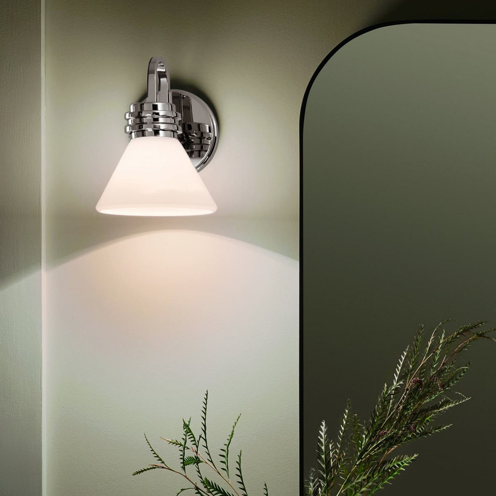 Vegglampe Farum 1 krom opalglass G9 dimbar IP44 bakside