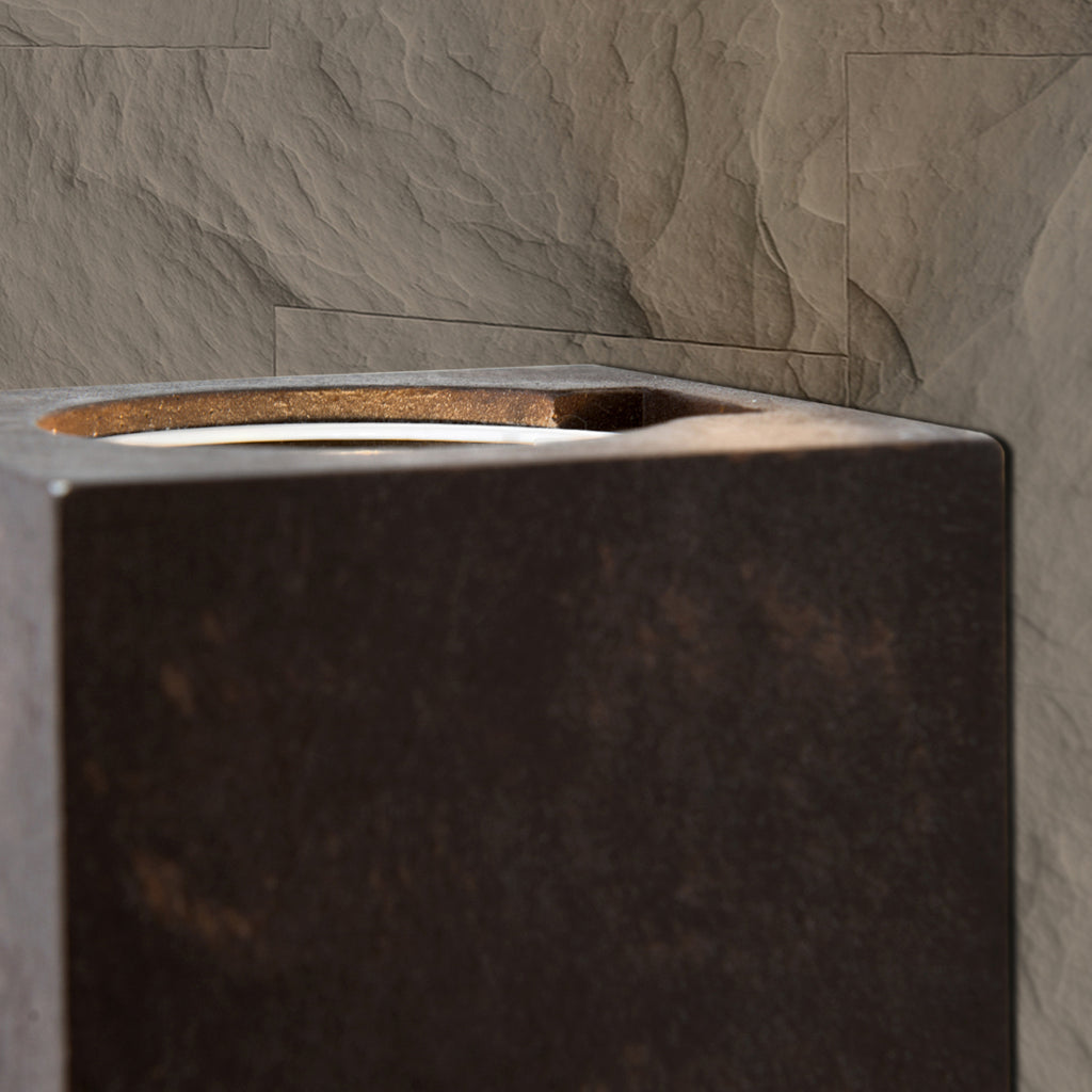 Sideprofil av Vegglampe Ivona gips rustfarget 2-lys GU10