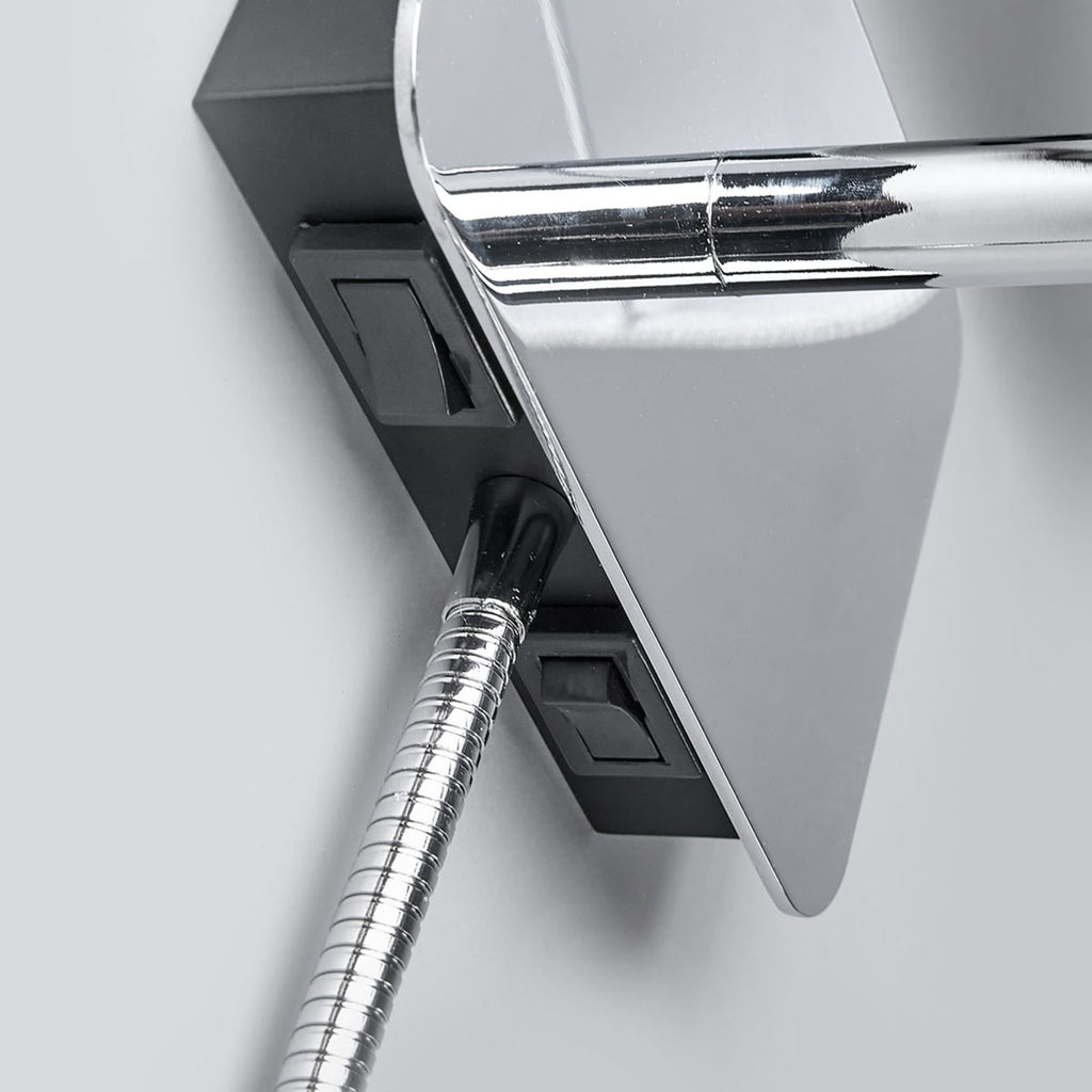 Flexarm på Vegglampe Jettka tekstil med lesearm E27 H63 cm hvit/krom i bruk