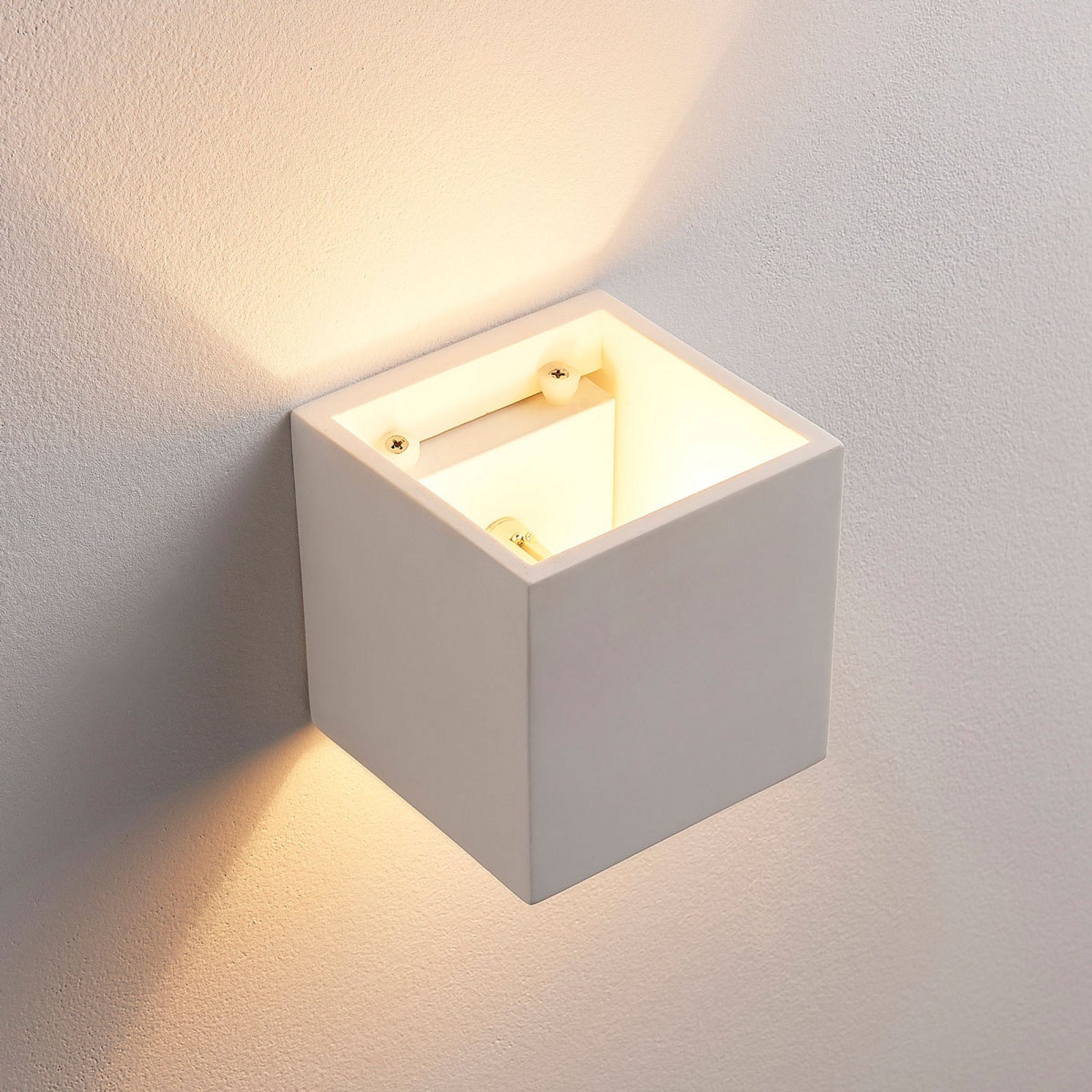 Vegglampe Kay gips hvit opp og ned dimbar 11,5 cm G9 med lys oppover