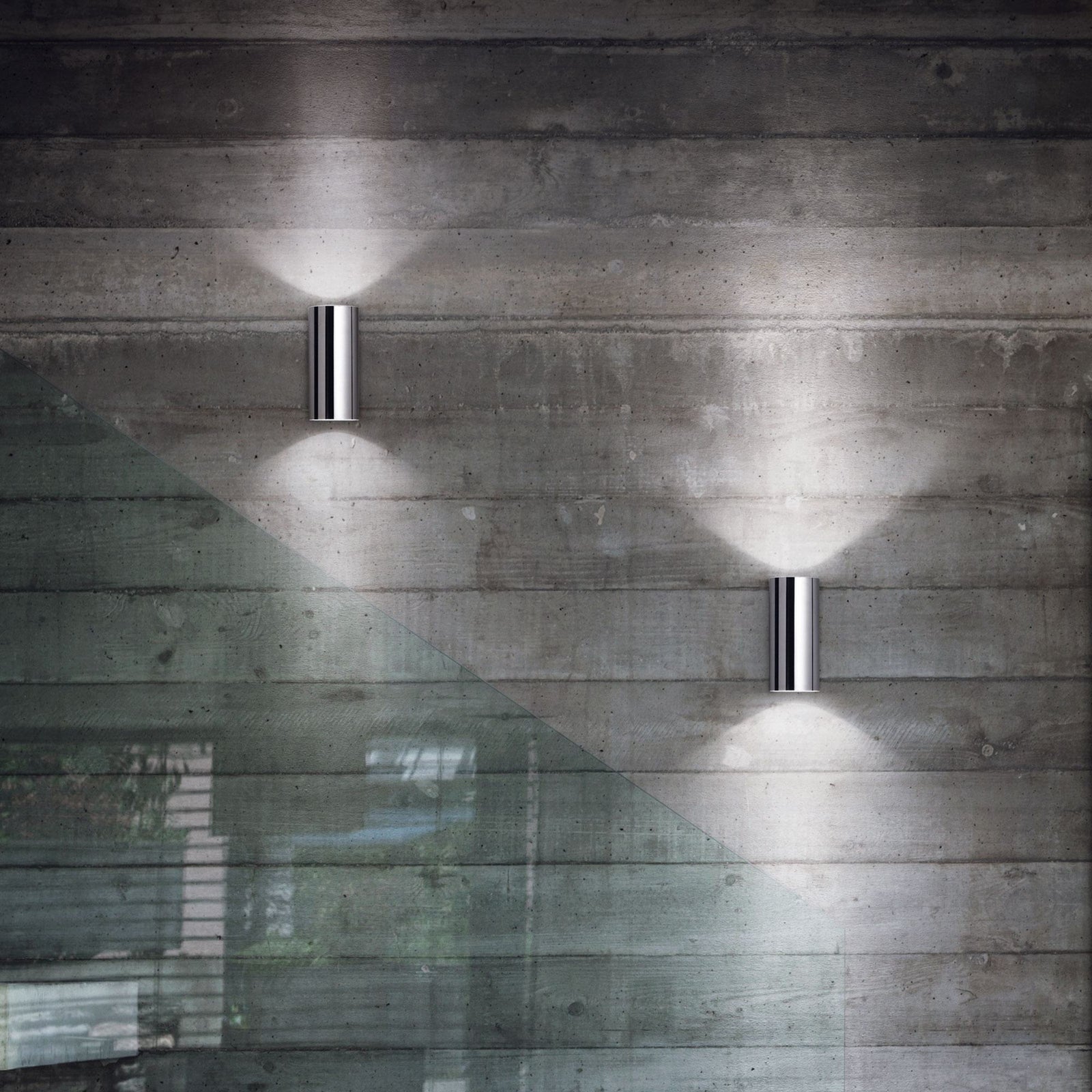 Detalj av Vegglampe Look krom metall 2-lys opp og ned