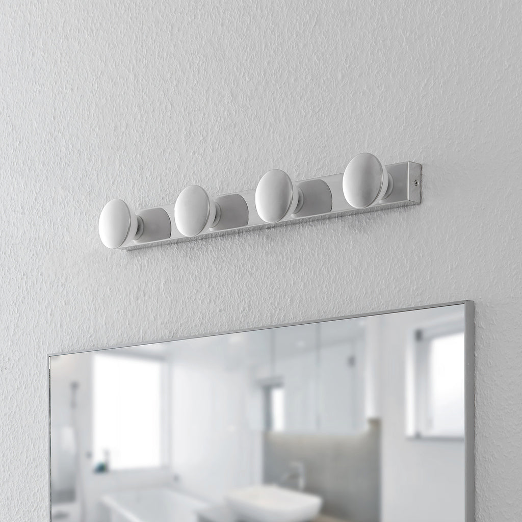 Detalj av vegglampe Sanscho 4-lys krom