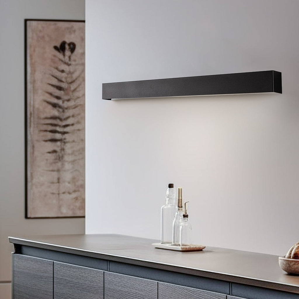 Vegglampe Straight M stål svart bakside
