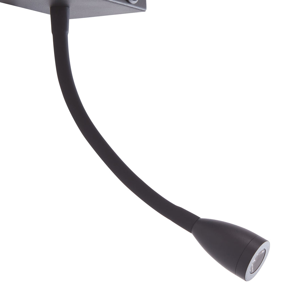 USB-inngang på Vegglampe Thorid svart detalj